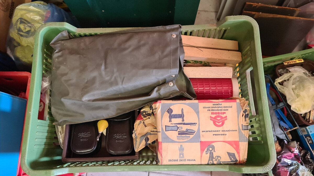 Rybárske potreby a udice. - 7