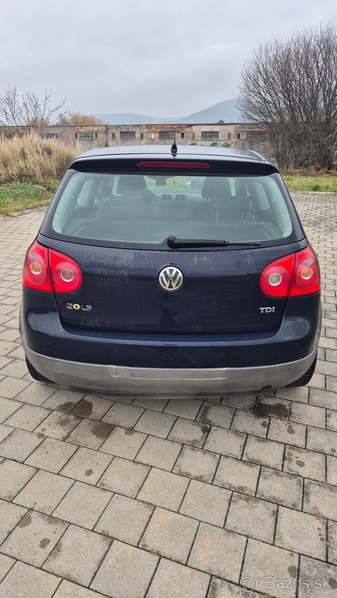 Volkswagen Golf 5 - 7
