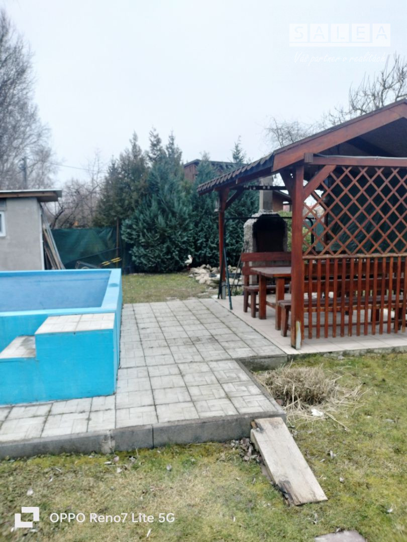 Neváhajte a kúpte si krásnu chatu s murovaným bazénom v Kráľ - 7