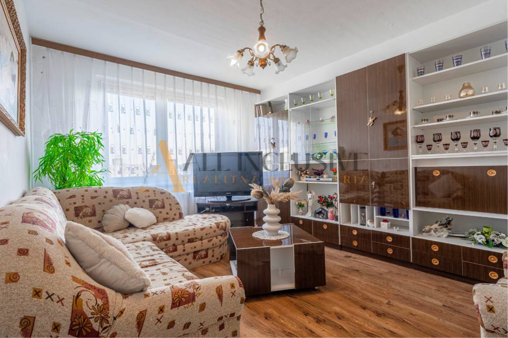 ALL INCLUSIVE l NA PREDAJ PRIESTRANNÝ 3 IZBOVÝ BYT S BALKÓNO - 7