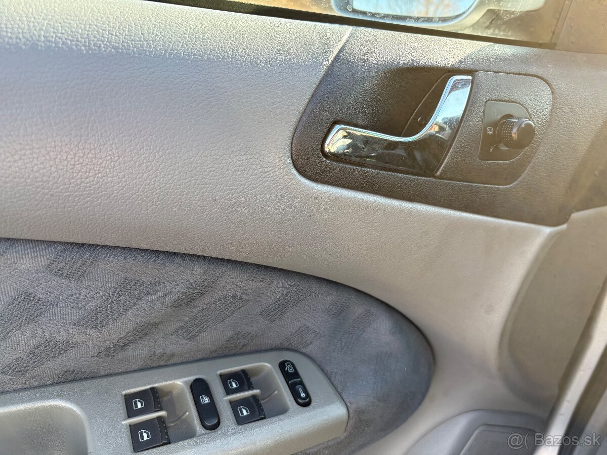 Octavia 1 combi, 1.9tdi 66kw - 7