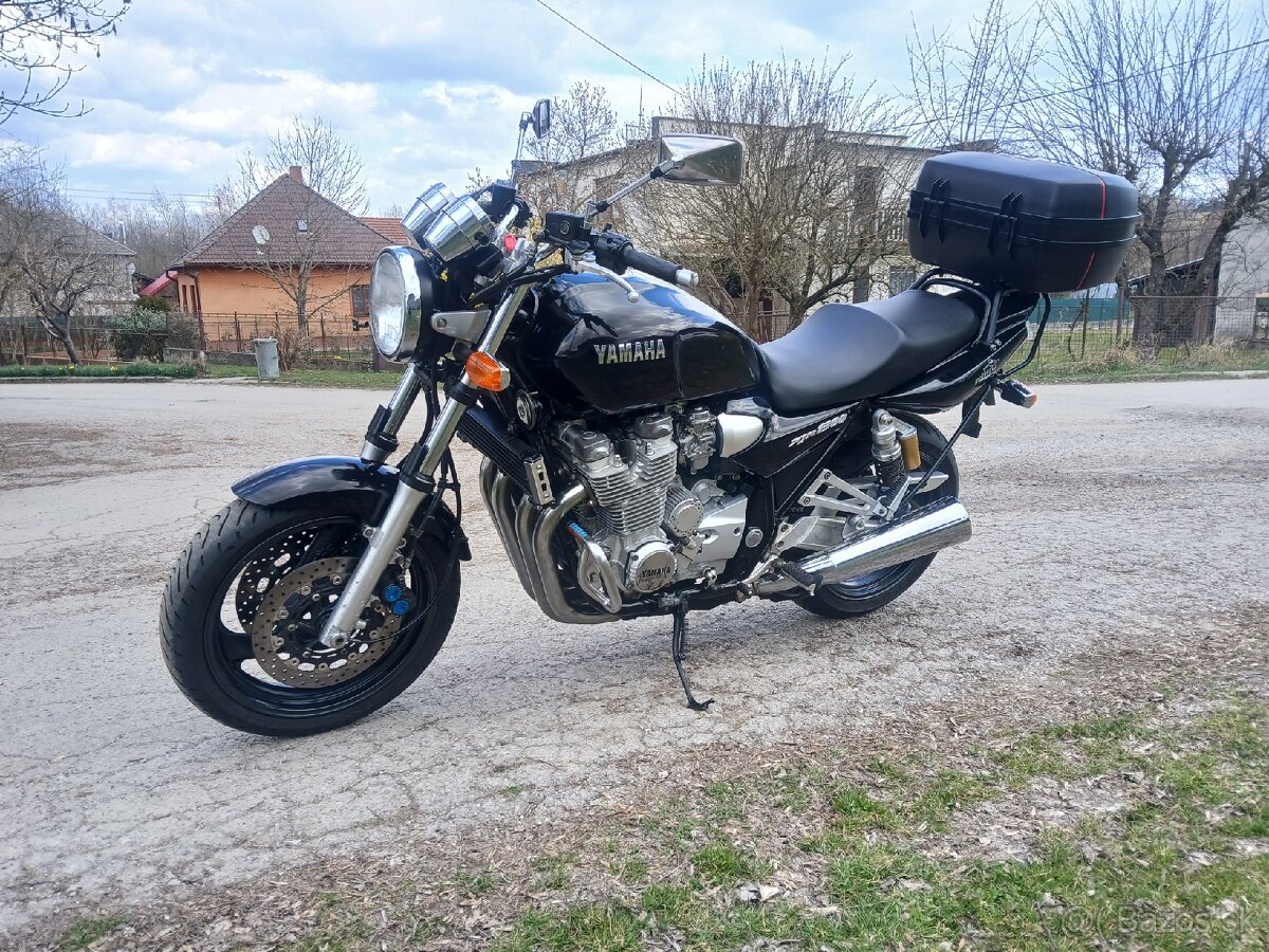 Yamaha XJR 1300 - 7
