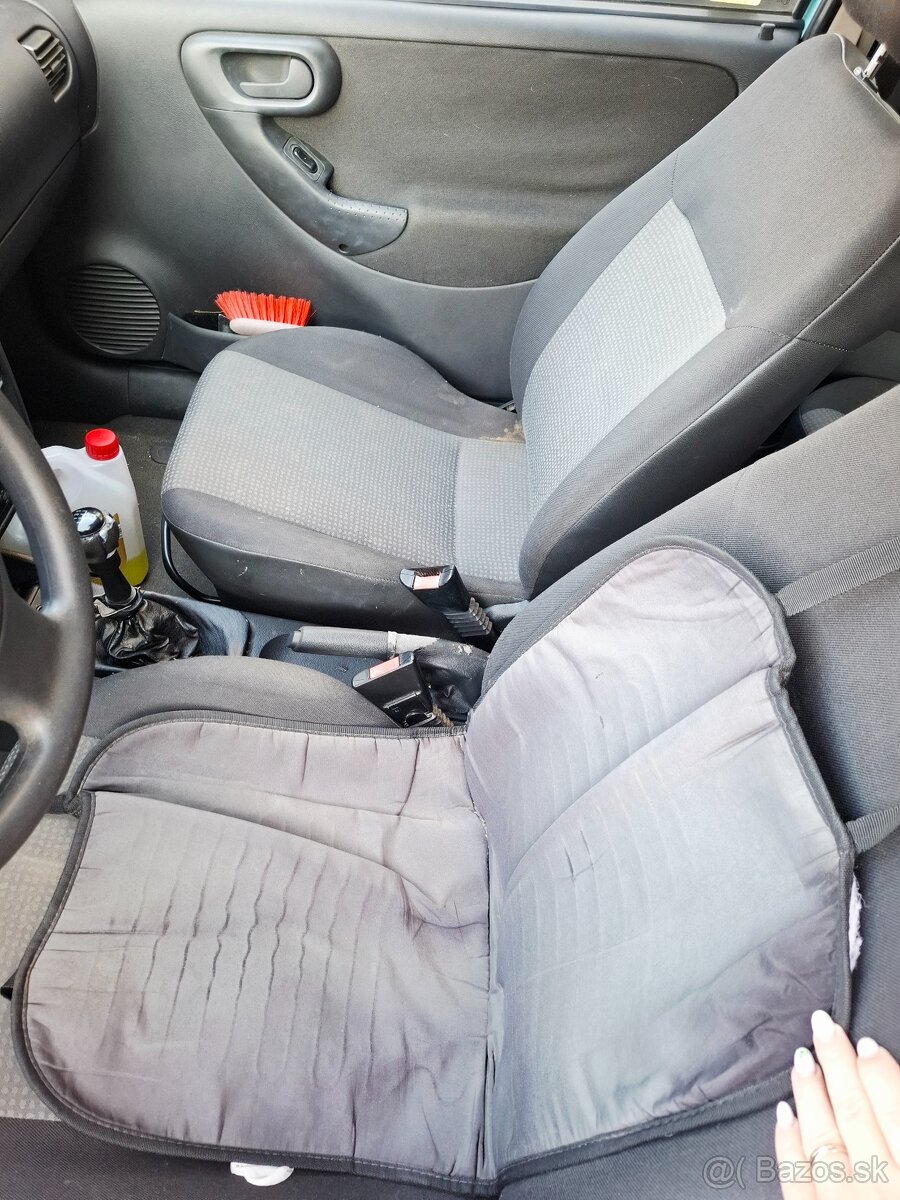 Opel Corsa 1.2. r. v. 2005 - 7