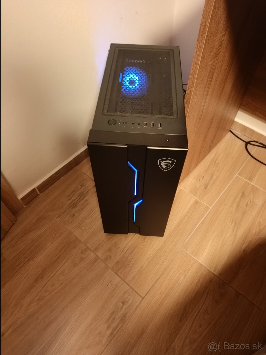 Predam pocitac AMD RYZEN 7 - 7