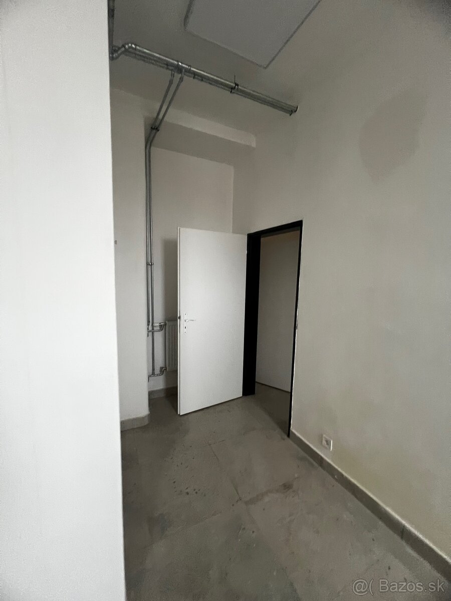 Priestor na prenájom - 7