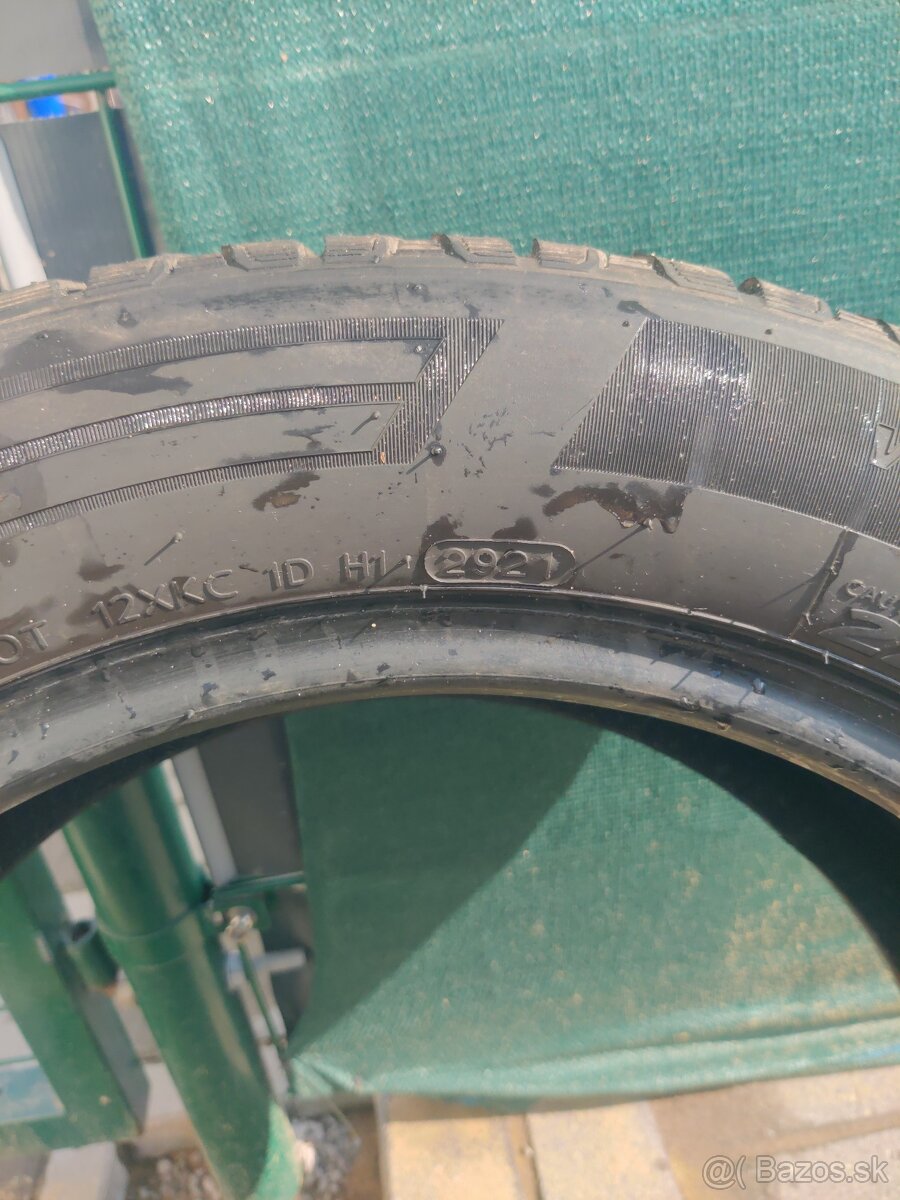 Zimne Hankook 225/55/17c - 7