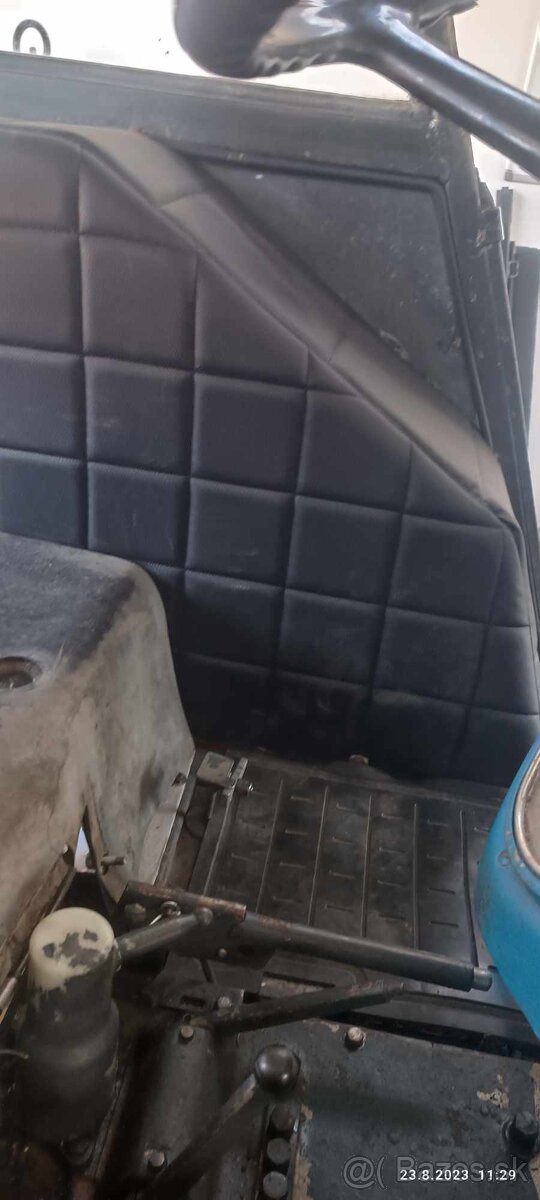 Čalúnenie blatníkov zetor 5718, - 6718 - 6911 - 7