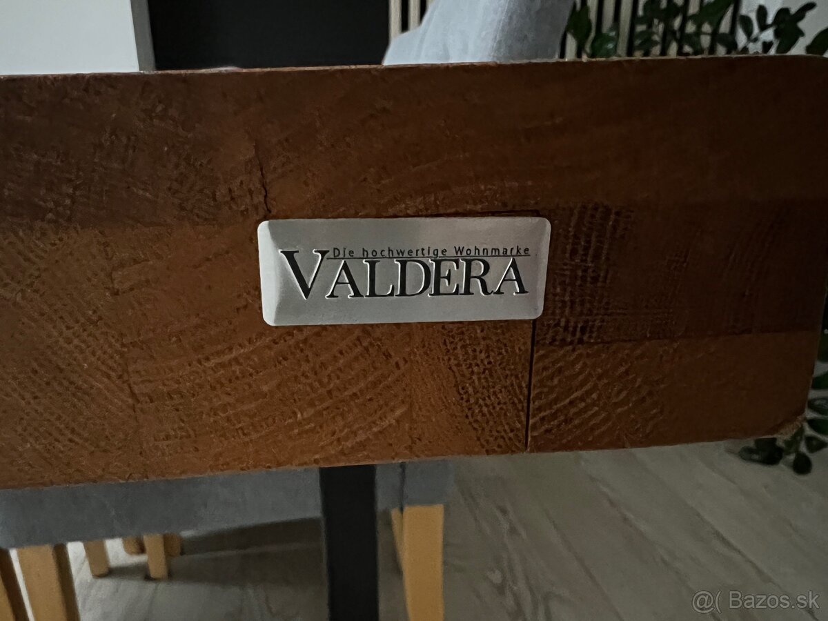 Dreveny stol a drevene svetlo - 7