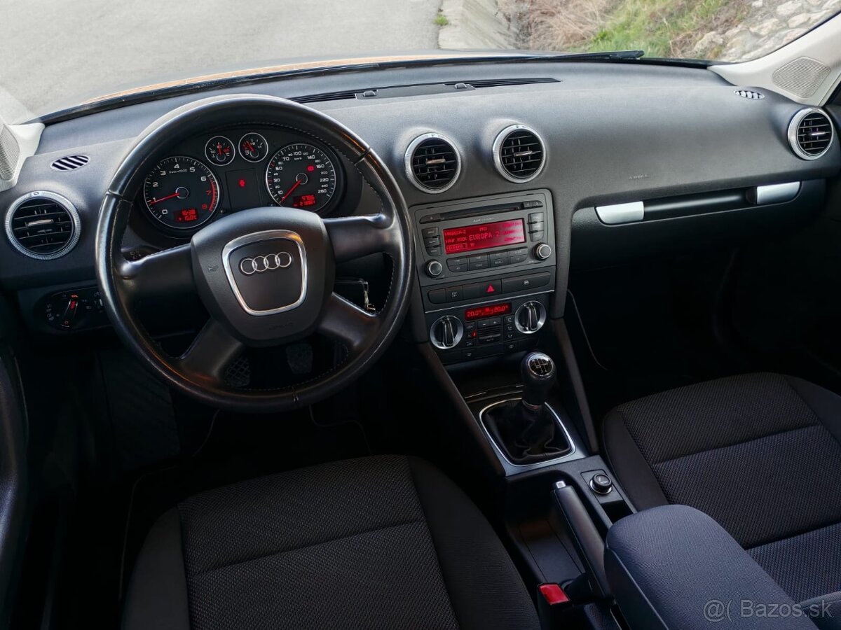 Audi A3 1.6 Benzin Sportback Facelift - 7