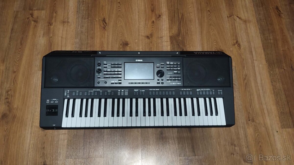 Yamaha psr sx720 - 7