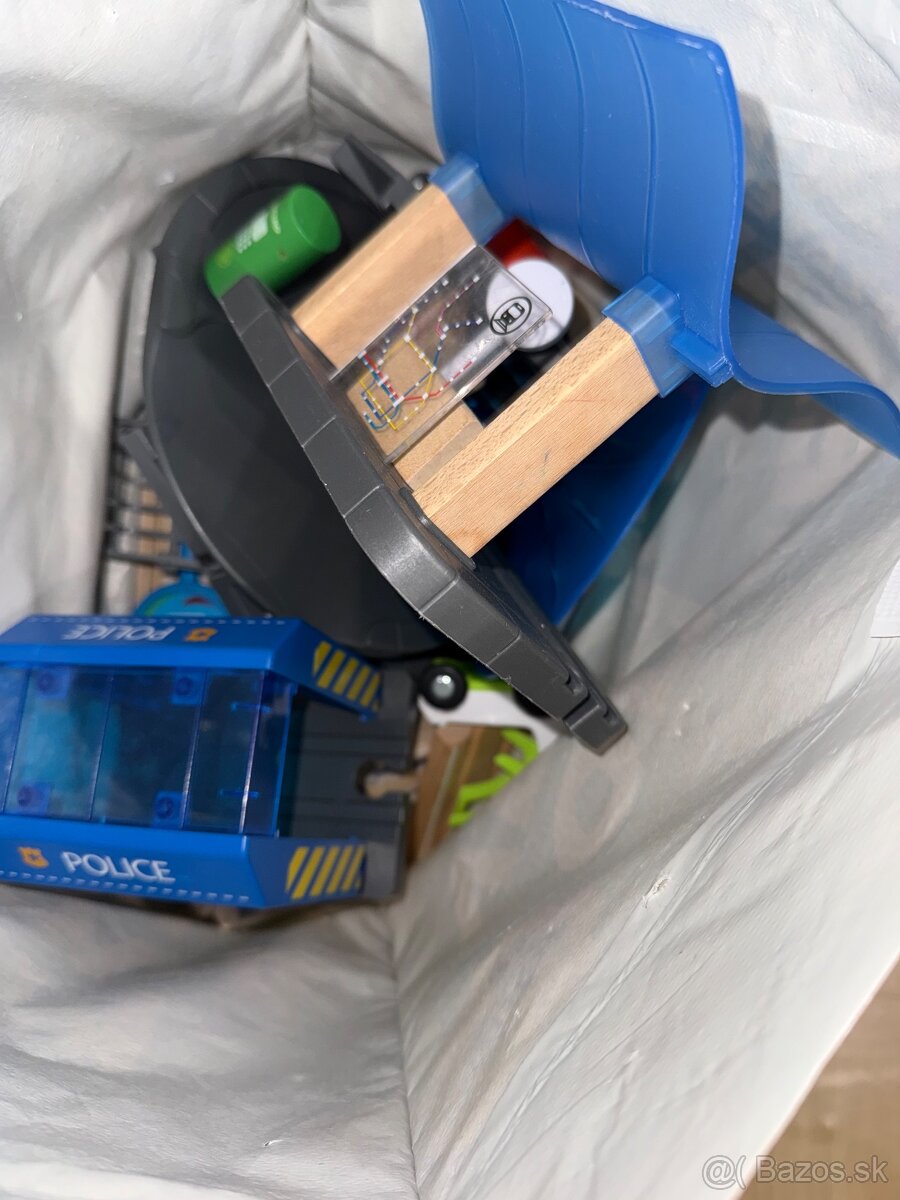 Drevené koľajnice s príslušenstvom. - 7