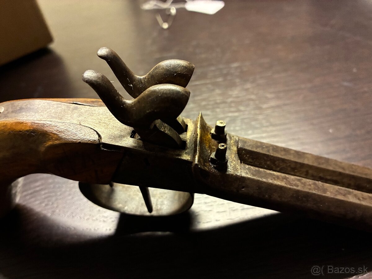 Dvojhlavňová perkusná pištoľ - 7