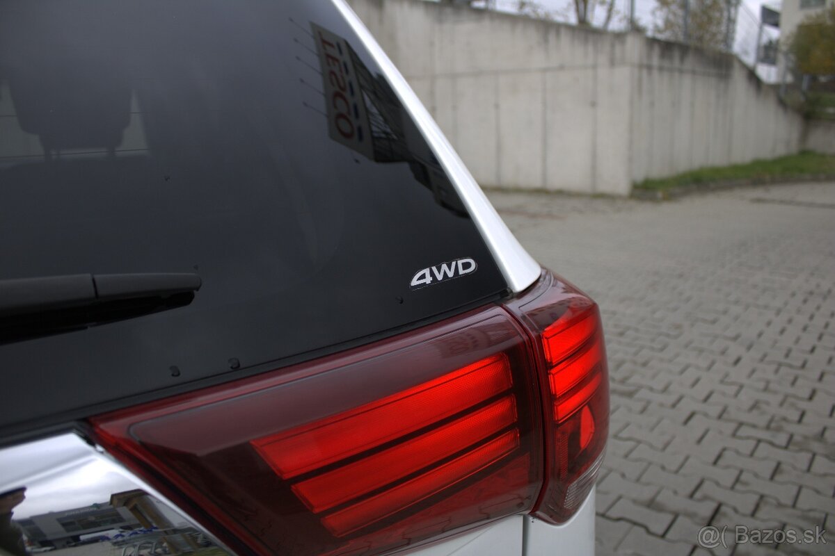 Mitsubishi Outlander 2.2 DI-D Intense+, 150k, 7 miestny - 7