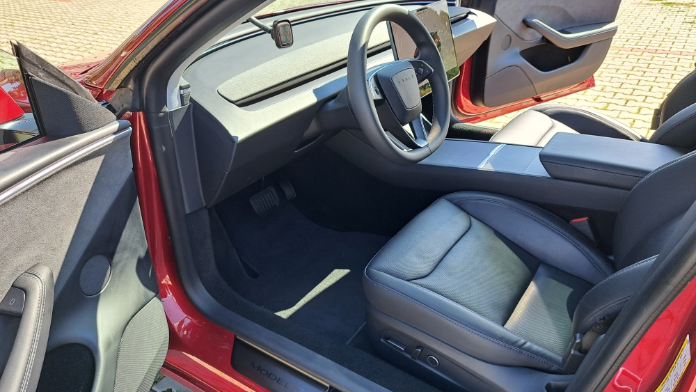 Tesla Model 3 Highland Long Range AWD - 7