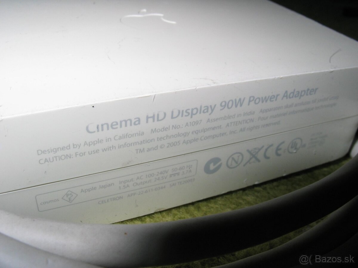 Apple Cinema HD Display 23" (A1082) - 7