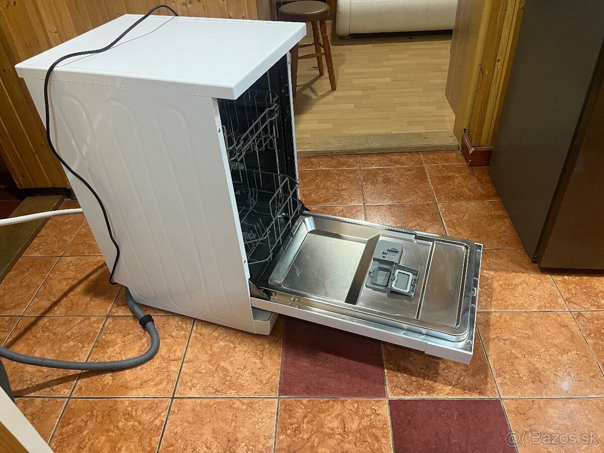 Umývačka riadu Philco 45cm - 7