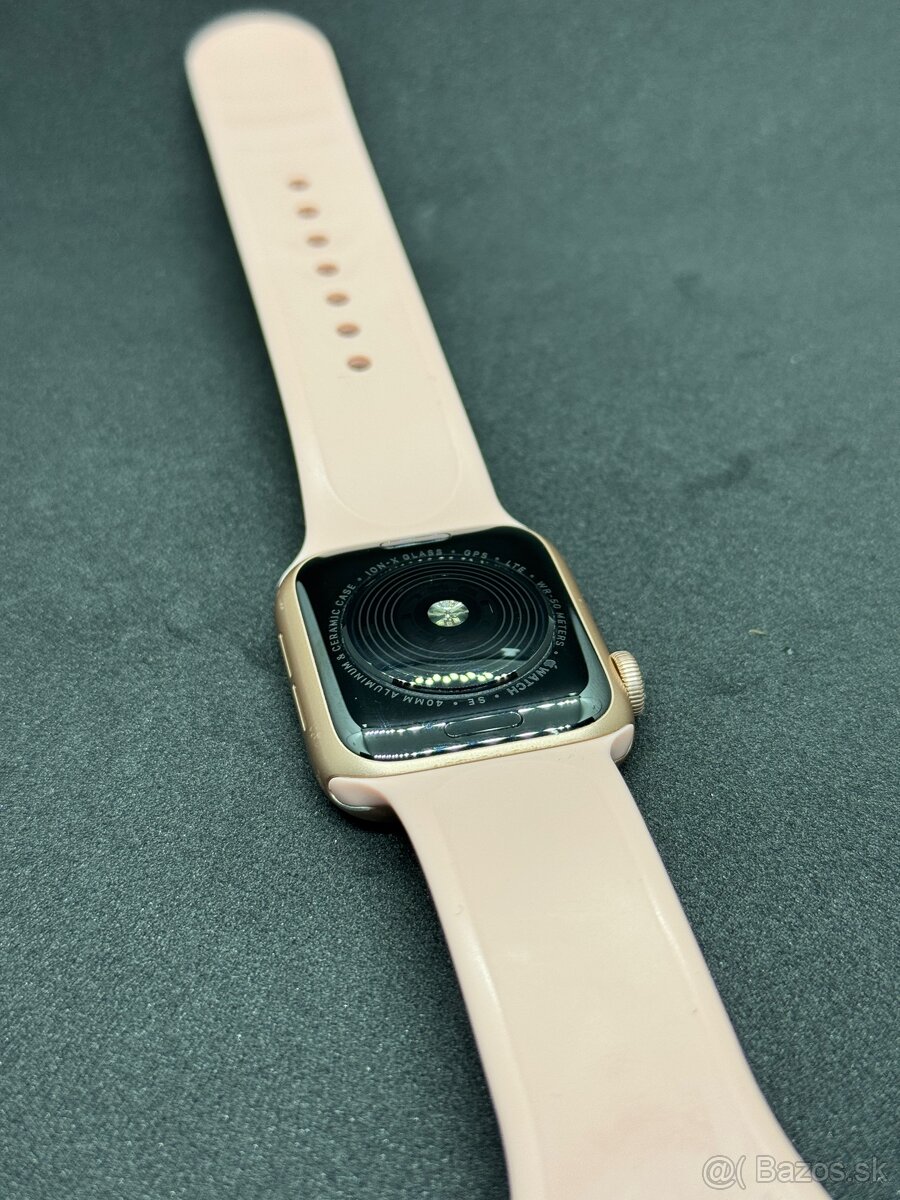 Apple Watch SE Cellular - 7