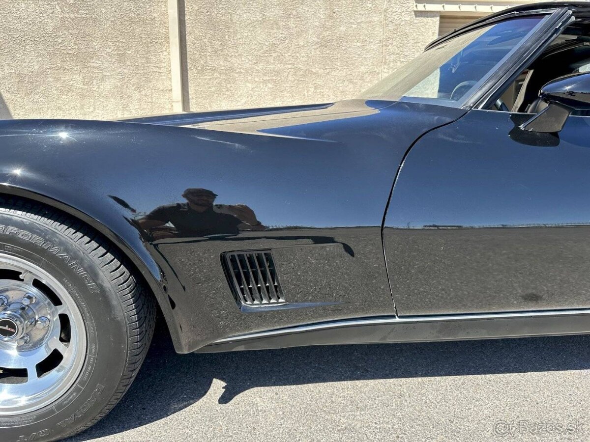 Chevrolet Corvette C3 z roku 1981 Stingray - 7