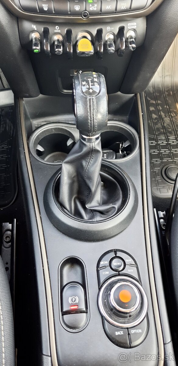 Predám Mini Countryman Cooper S E ALL4 A/T PLUG IN HYBRID - 7