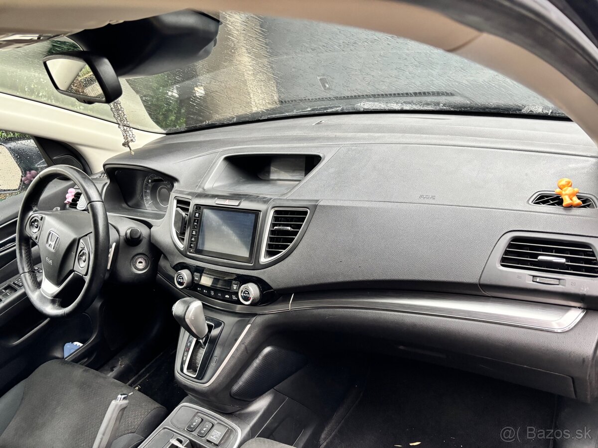 Rezervovane - Honda CR-V 2.0 2017 Automat 4x4 benzin 2.0 - 7