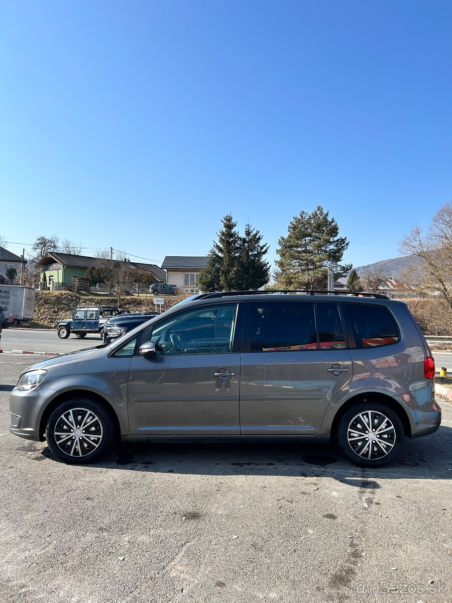 Volkswagen Touran 2.0 TDI BlueMotion Technology Comfortline - 7