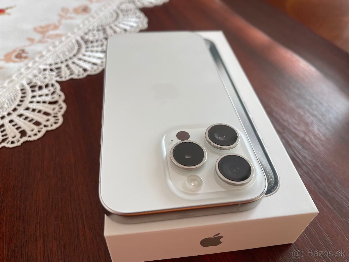 Apple iPhone 15 Pro 128GB - 7