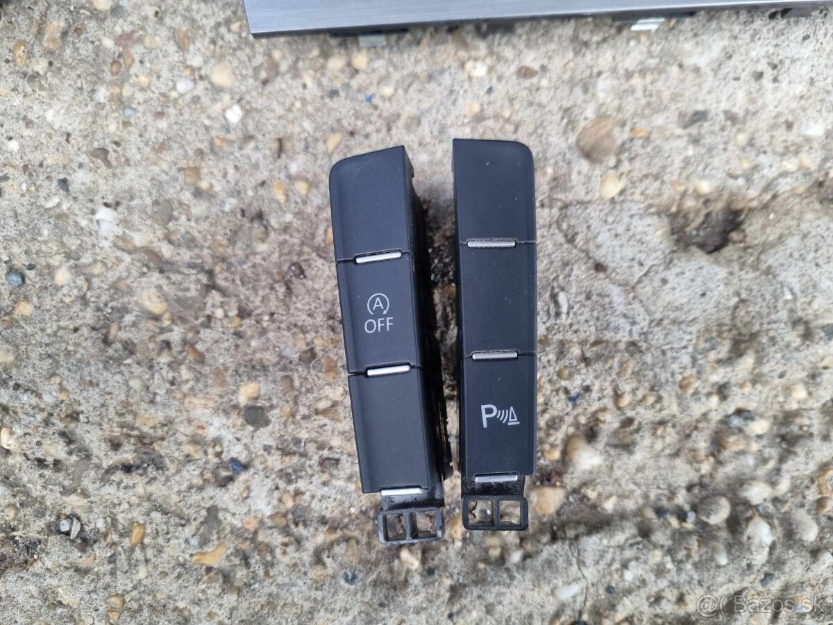 PREDAM DIELY INTERIERU VW GOLF 7 - 7