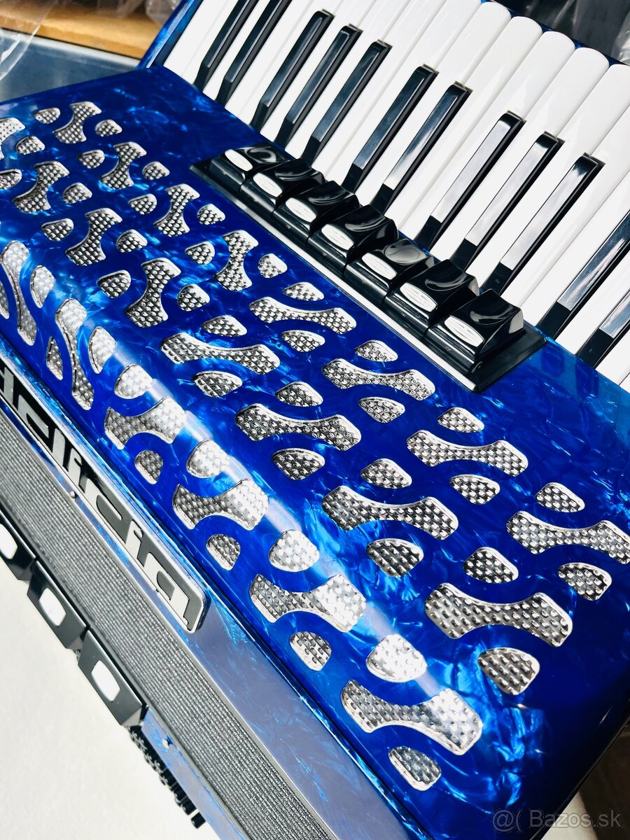 Predám akordeón Delicia Carmen 22- 80 bas novší model - 7