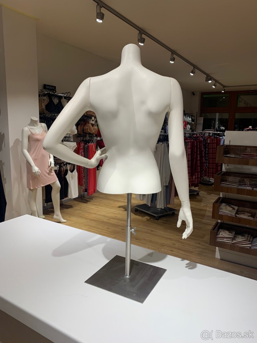 Figurína - Torzo s rukami - 7