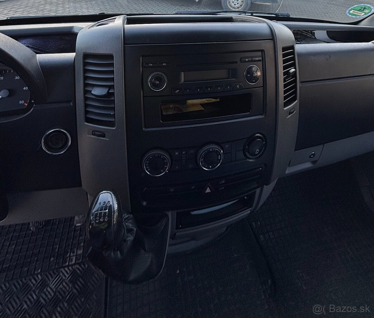 Mercedes-Benz Sprinter - 7