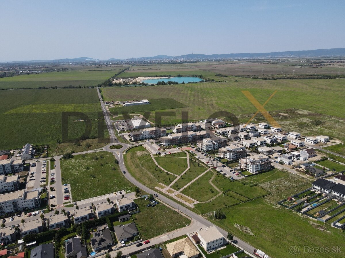 Na predaj rozsiahly stavebný pozemok v obci Miloslavov - 7