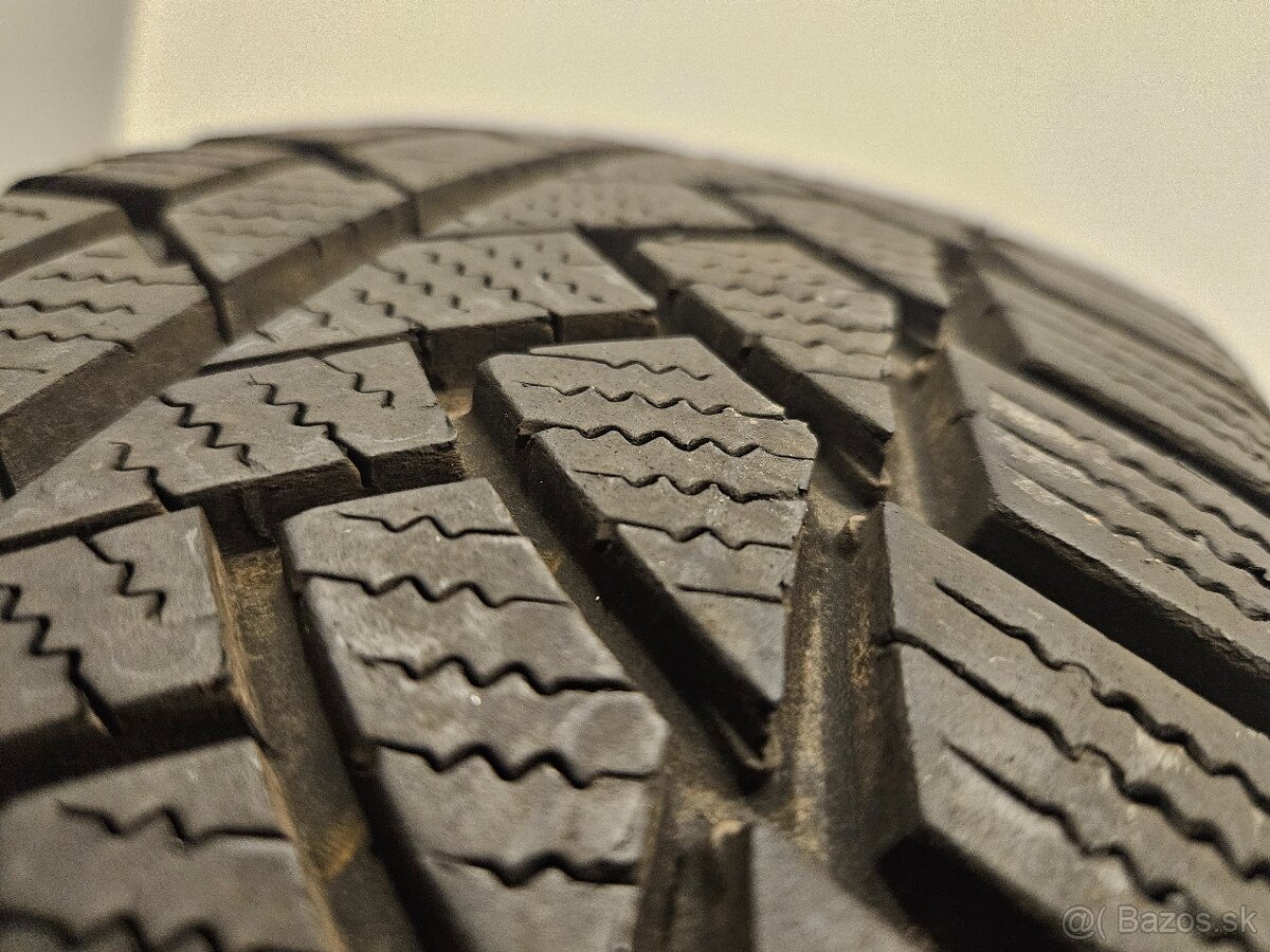 Špičkové zimné pneumatiky Continental - 215/65 r17 99H - 7