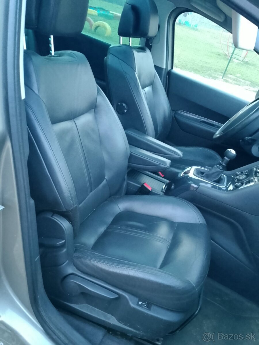 Peugeot 5008 1.6 HDi - 7