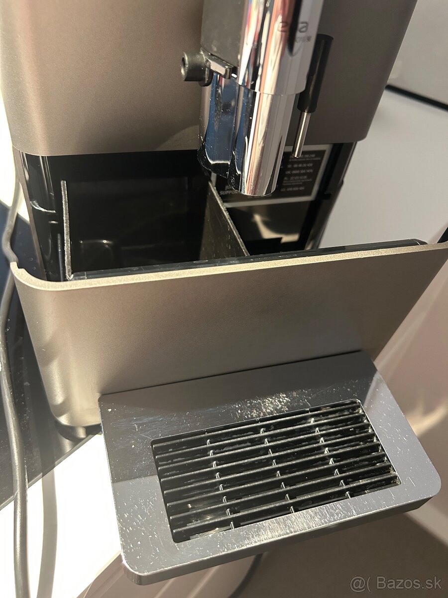 Plne funkčný kávovar Jura ENA Micro 90 - 7