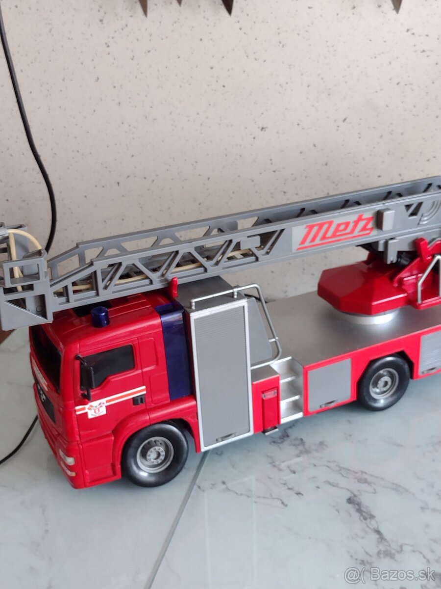VELKÉ HASIČSKÉ AUTO NA BOVDEN - 7