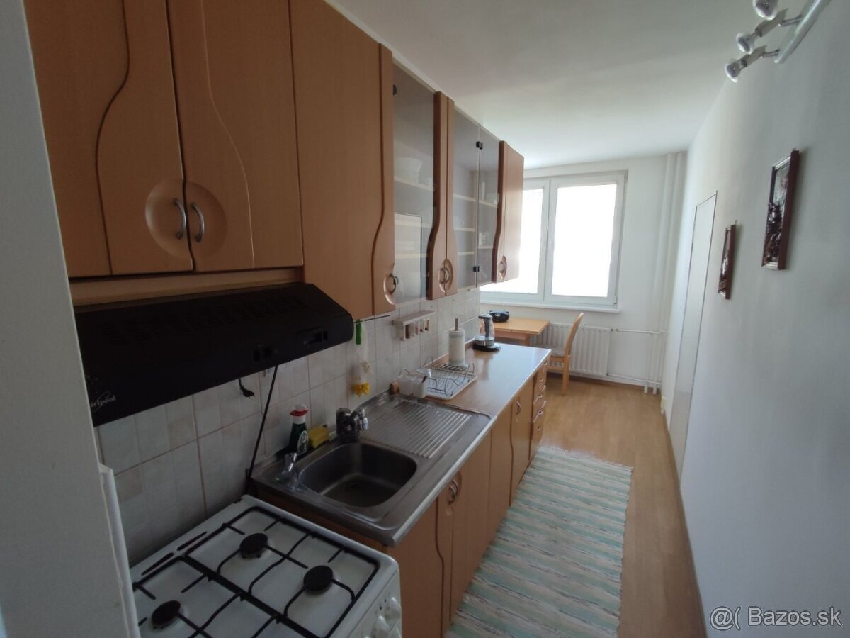 Predaj 3-izbový byt s balkónom - ul. Štefánikova - 7