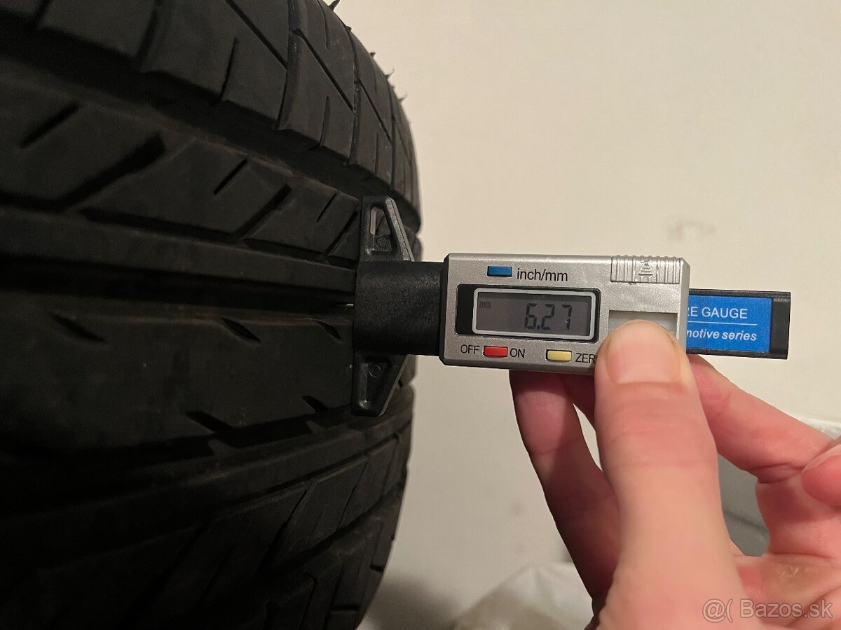 Yokohama bluearth E70 225/55 R18 - 7