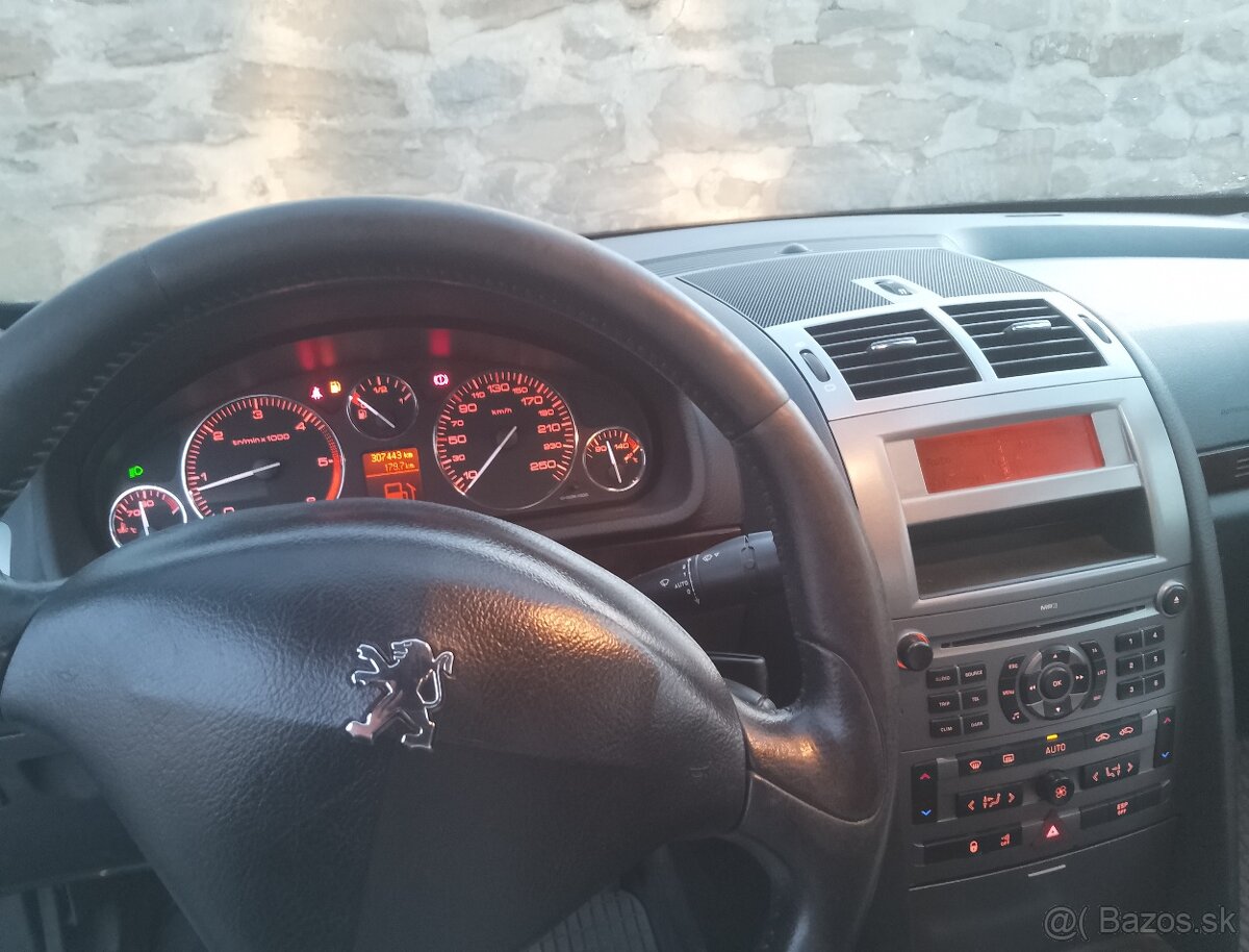 Peugeot 407 - 7