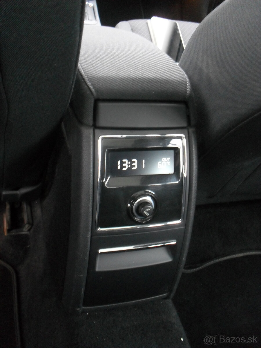 Škoda Superb Combi CR Elegance rv.2015 - 7