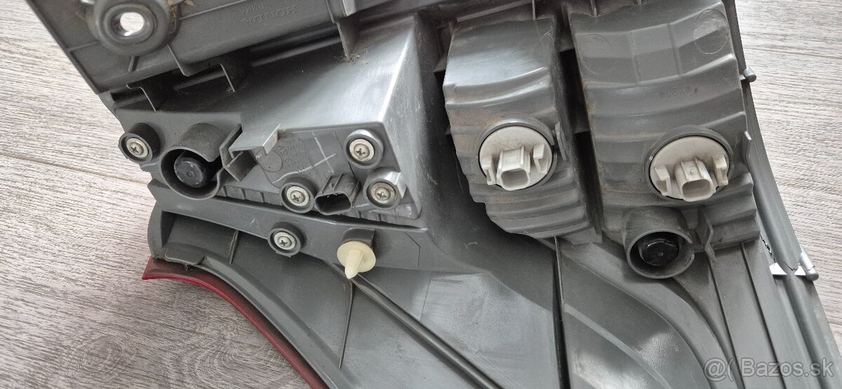 Zadné svetlo honda CRV - 7