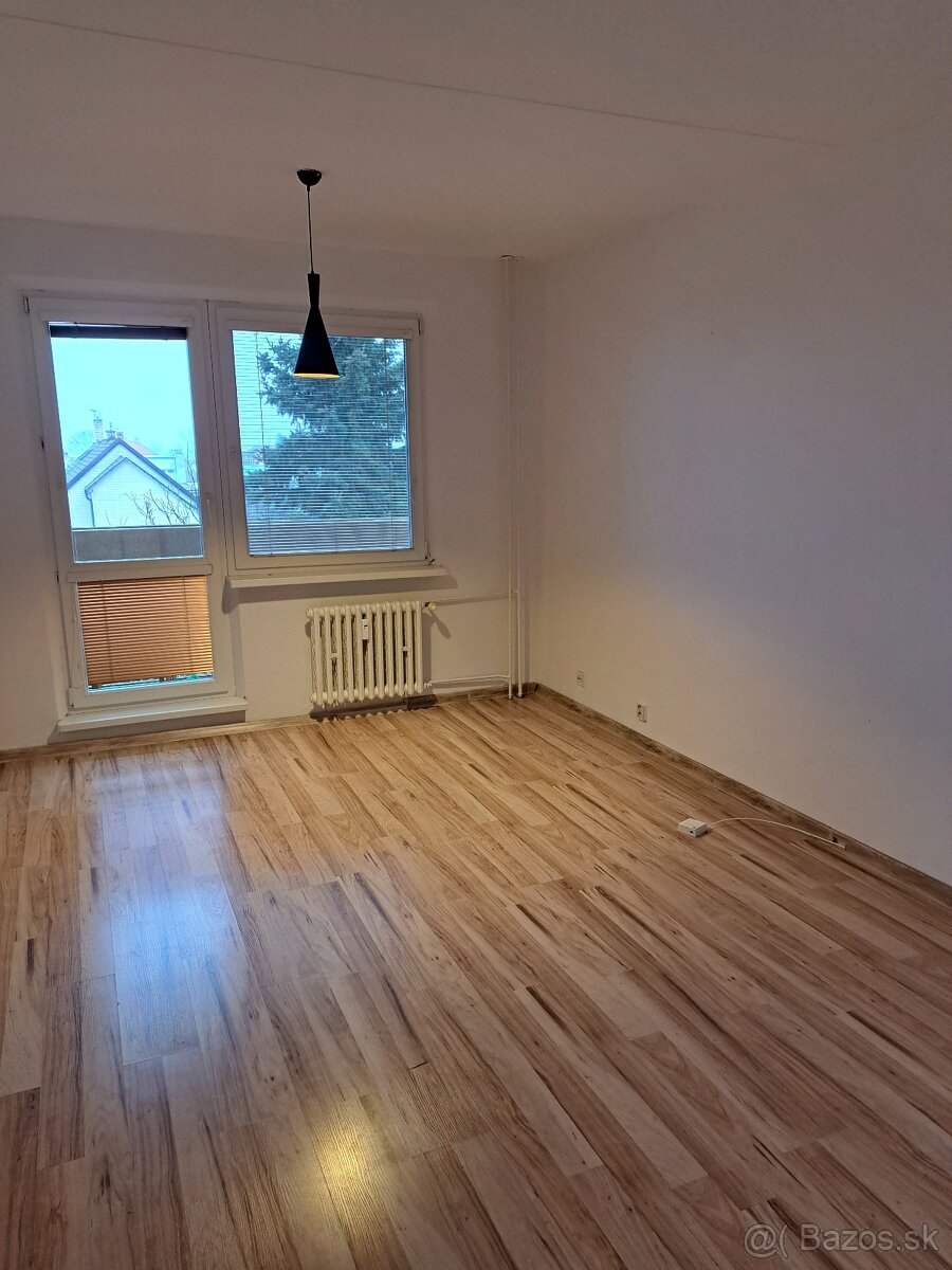 1-izb. byt s balkonom Sliač - 7