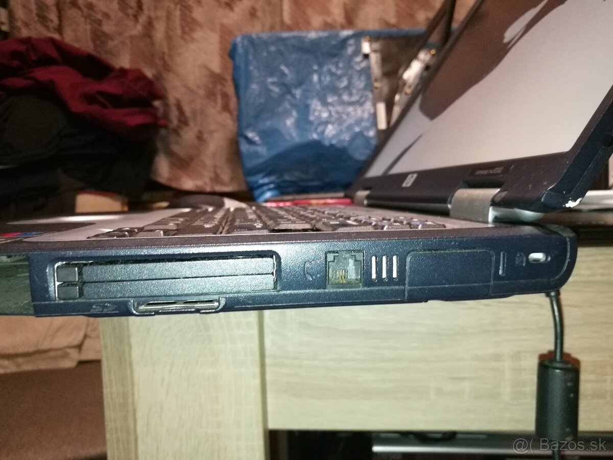 HP Compaq NX5000. Pre zberateľov. - 7