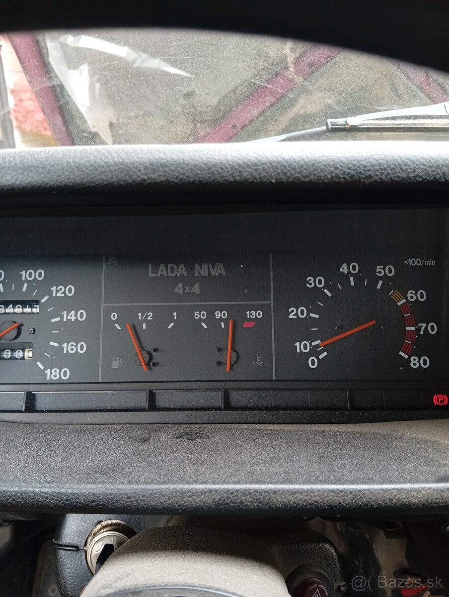 Lada Niva 1.7i 4x4 - 7