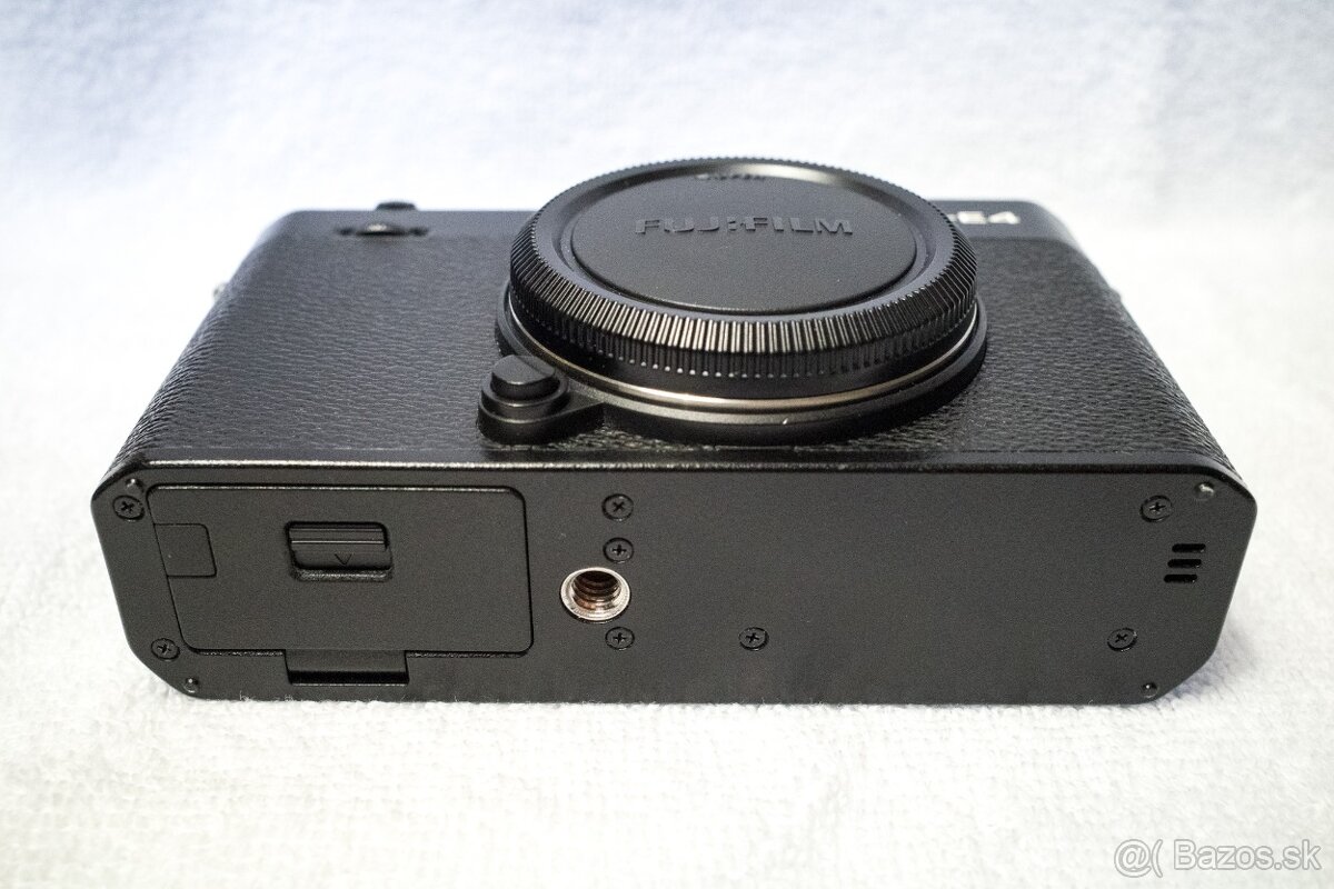 Fujifilm X-E4 (Telo, Čierne) - 7
