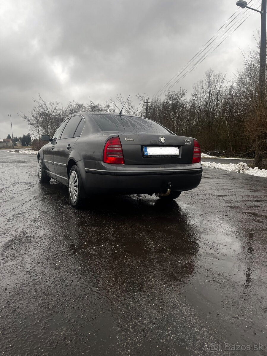 Škoda Superb 1.9 TDI 74kW sedan 2003 - 7