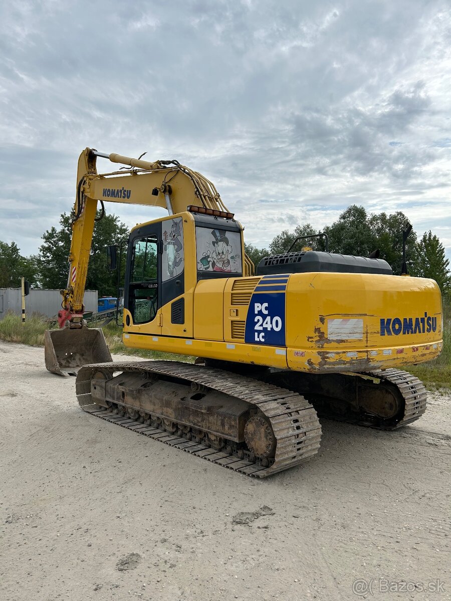 Komatsu PC-240 - 7