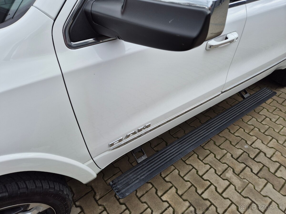 DODGE RAM 1500 LIMITED 2022 5,7 HEMI -DPH NOVA CENA - 7