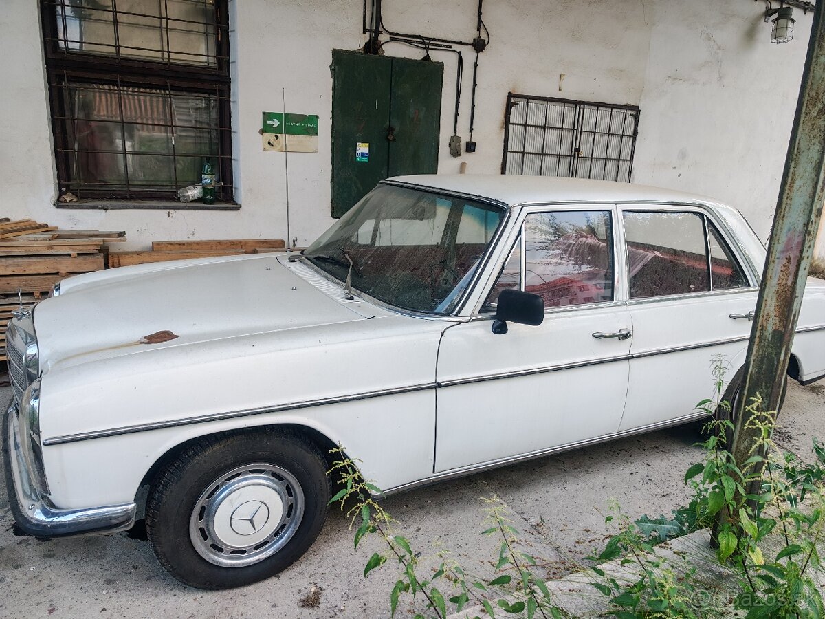 Mercedes w115 - 7