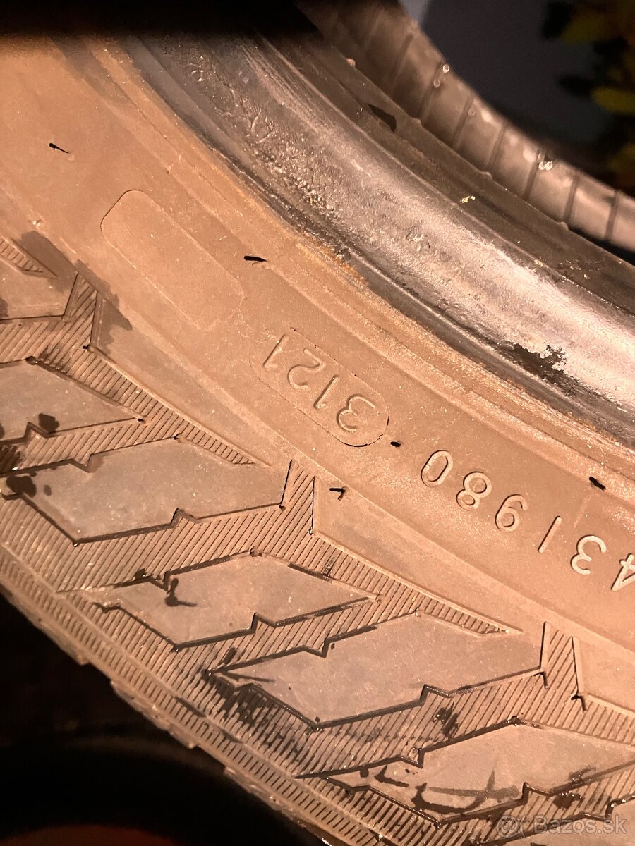 215/65 R16C zimné Nokian Tyres Dot3121 - 7