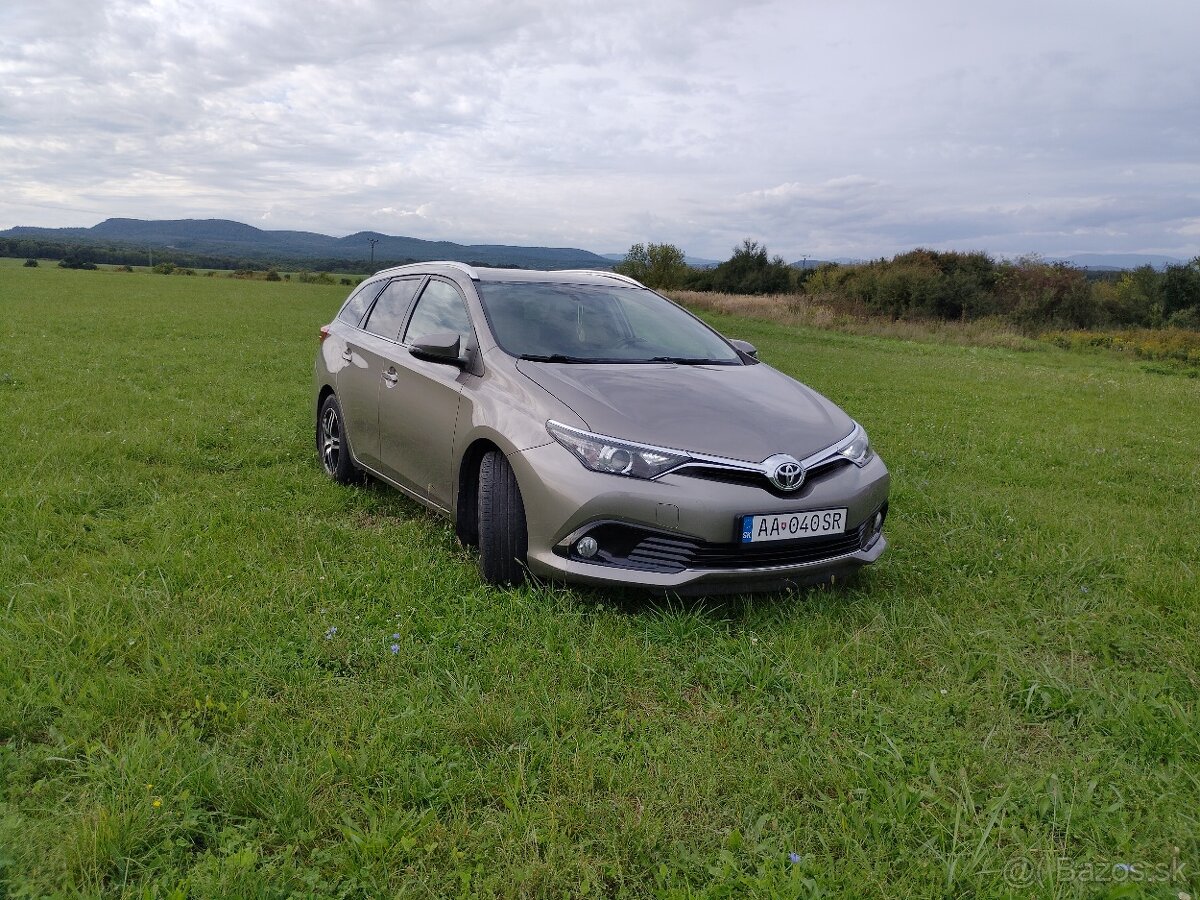 Toyota Auris Sport Touring - 7